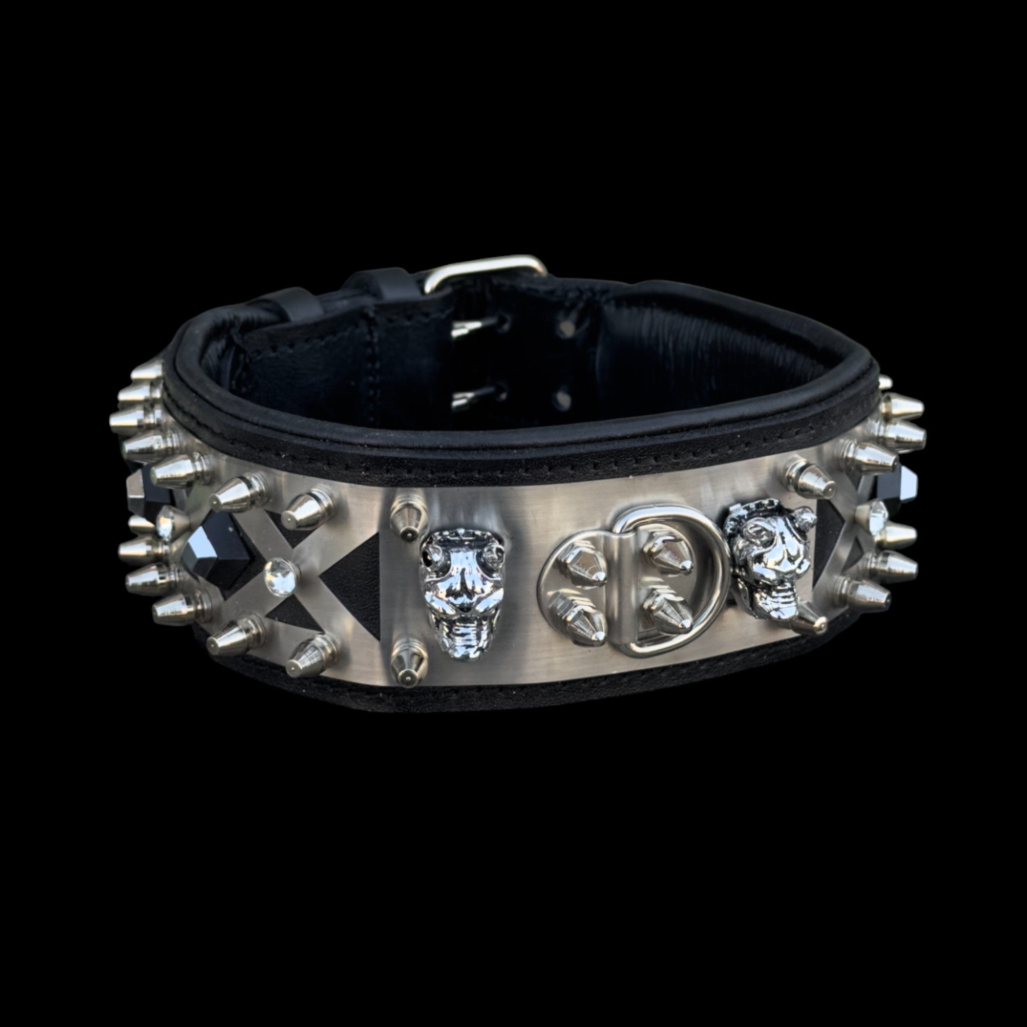 silver_spike_pitbull_emblem_dog_collar