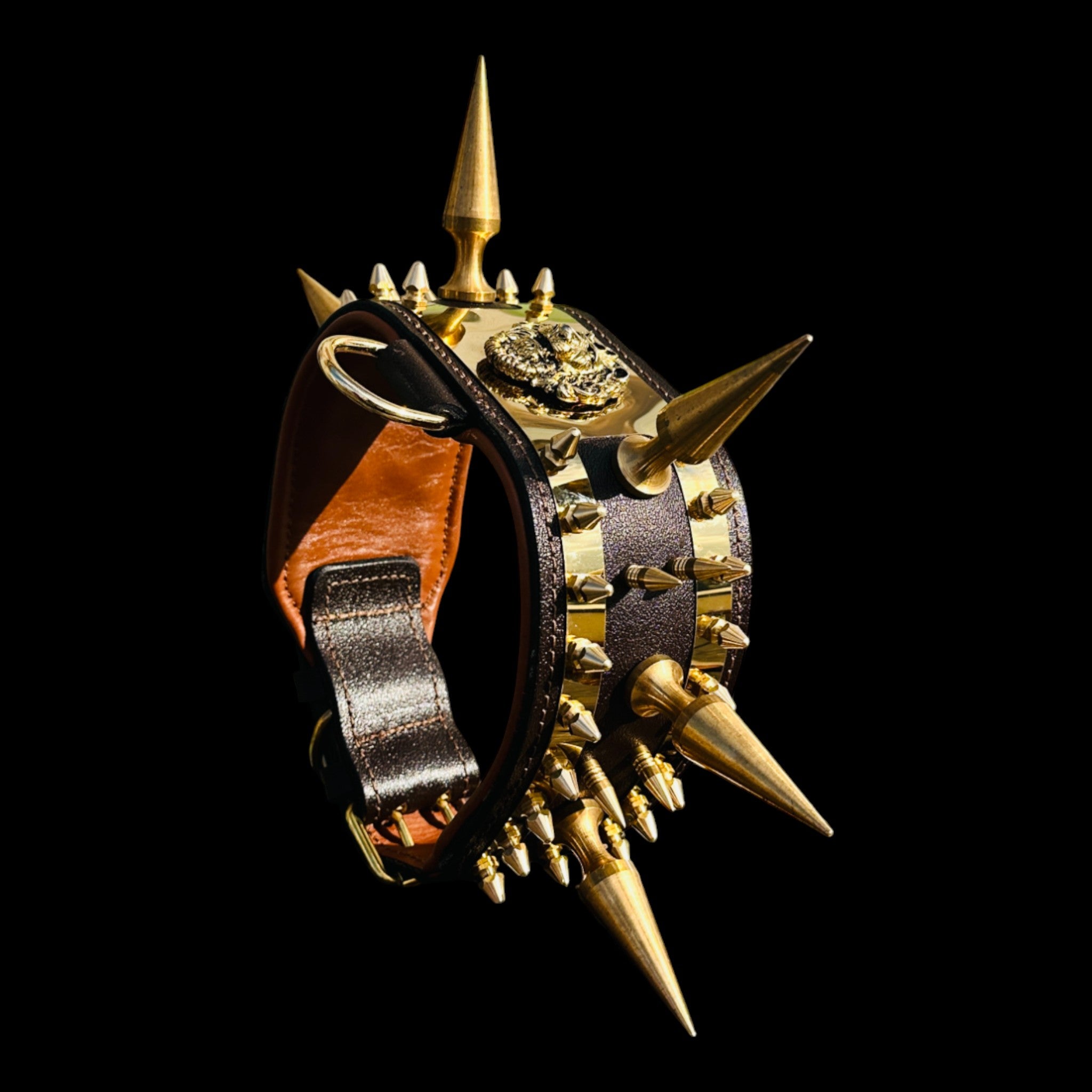 Handmade 10 cm gold spiked lion dog collar
