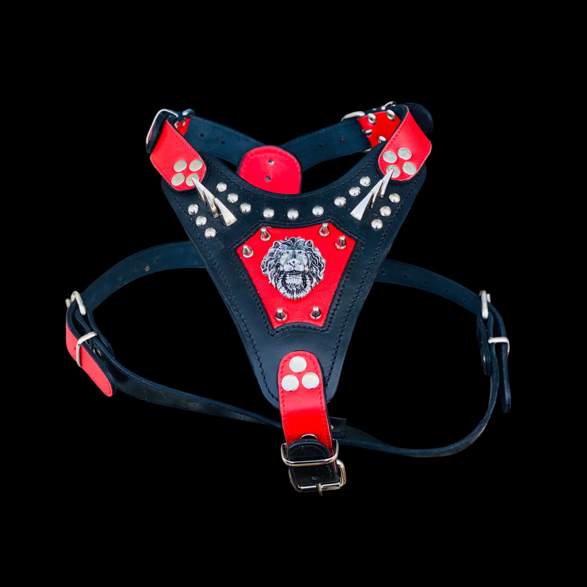 Handmade buffalo leather dog harness with lion emblem. Strong, stylish, and built for powerful breeds like Bully, Cane Corso, Rottweiler & K9