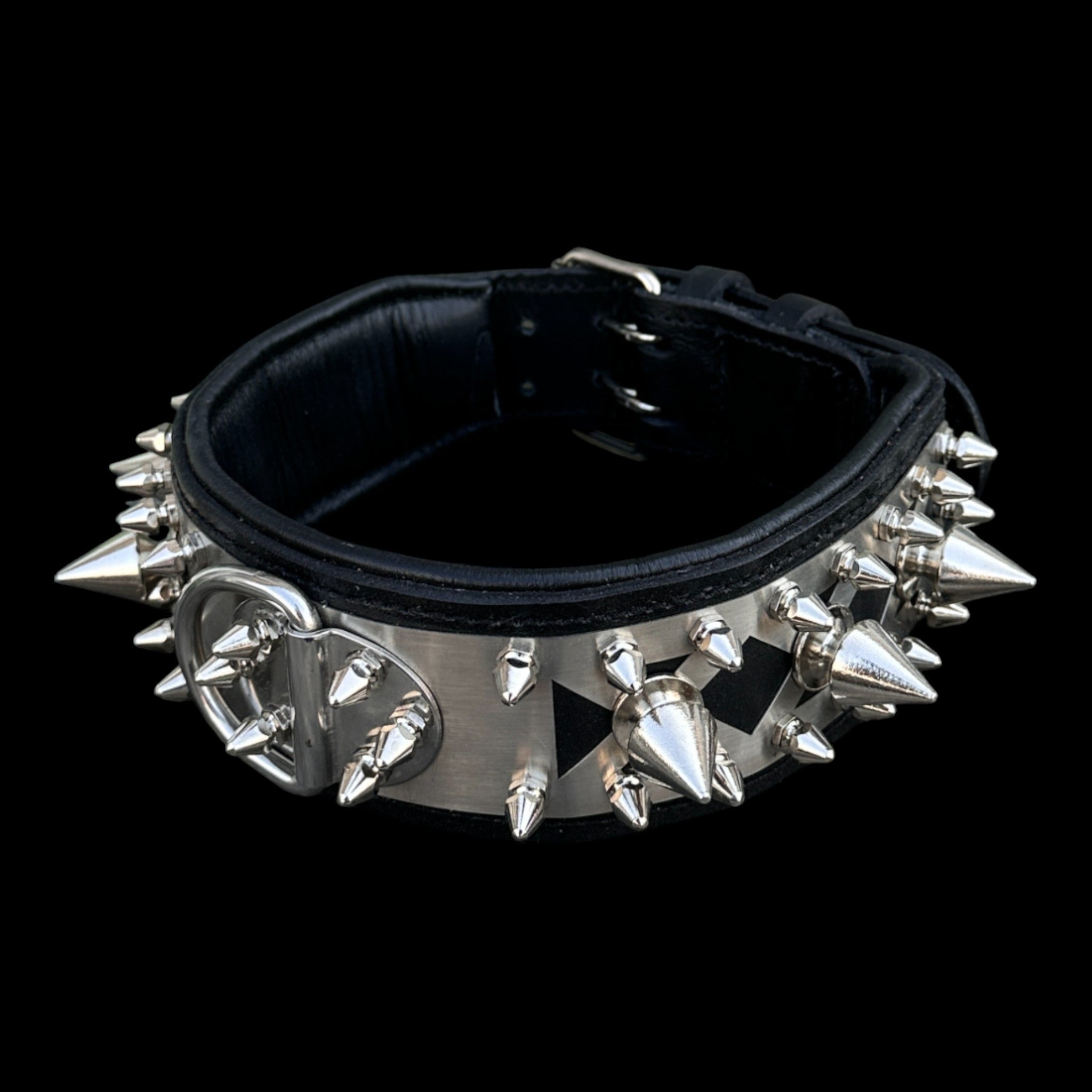 Heavy-duty wide collar for Doberman, K9, and German Shepherd dogs