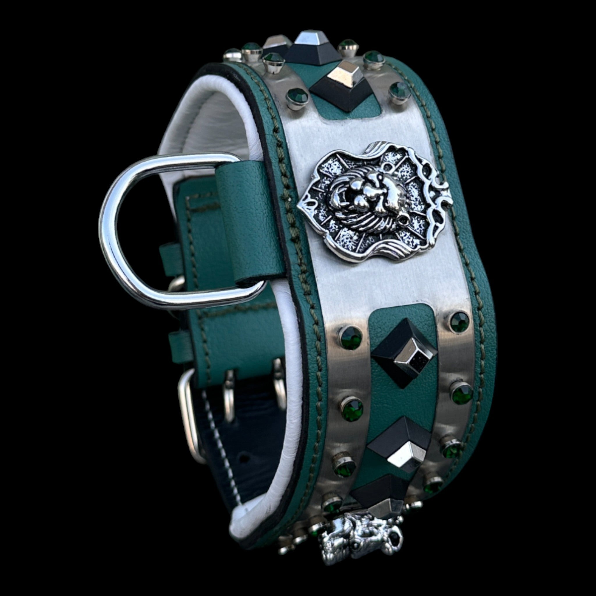 6 cm (2.36 inch) green crystal lion dog collar handmade
