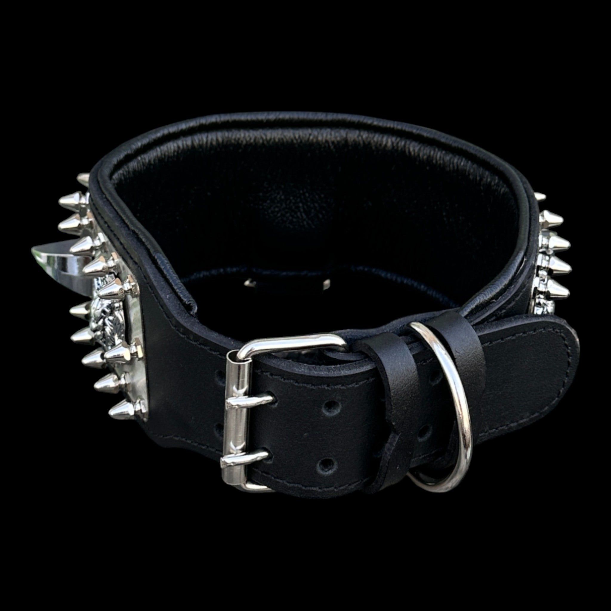 Custom extreme lion steel collar by A&C Dog Collars