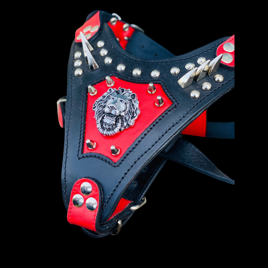 Handmade buffalo leather dog harness with lion emblem. Strong, stylish, and built for powerful breeds like Bully, Cane Corso, Rottweiler & K9