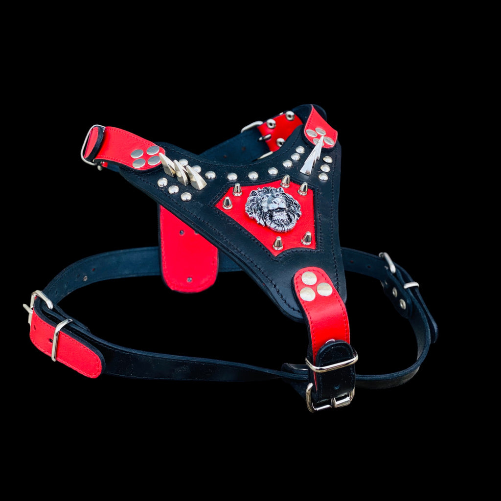 Handmade buffalo leather dog harness with lion emblem. Strong, stylish, and built for powerful breeds like Bully, Cane Corso, Rottweiler & K9