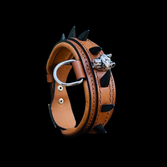 Front view of handmade 4 cm (1.57 inch) brown leather dog collar with Bully logo, black spikes and steel D-ring