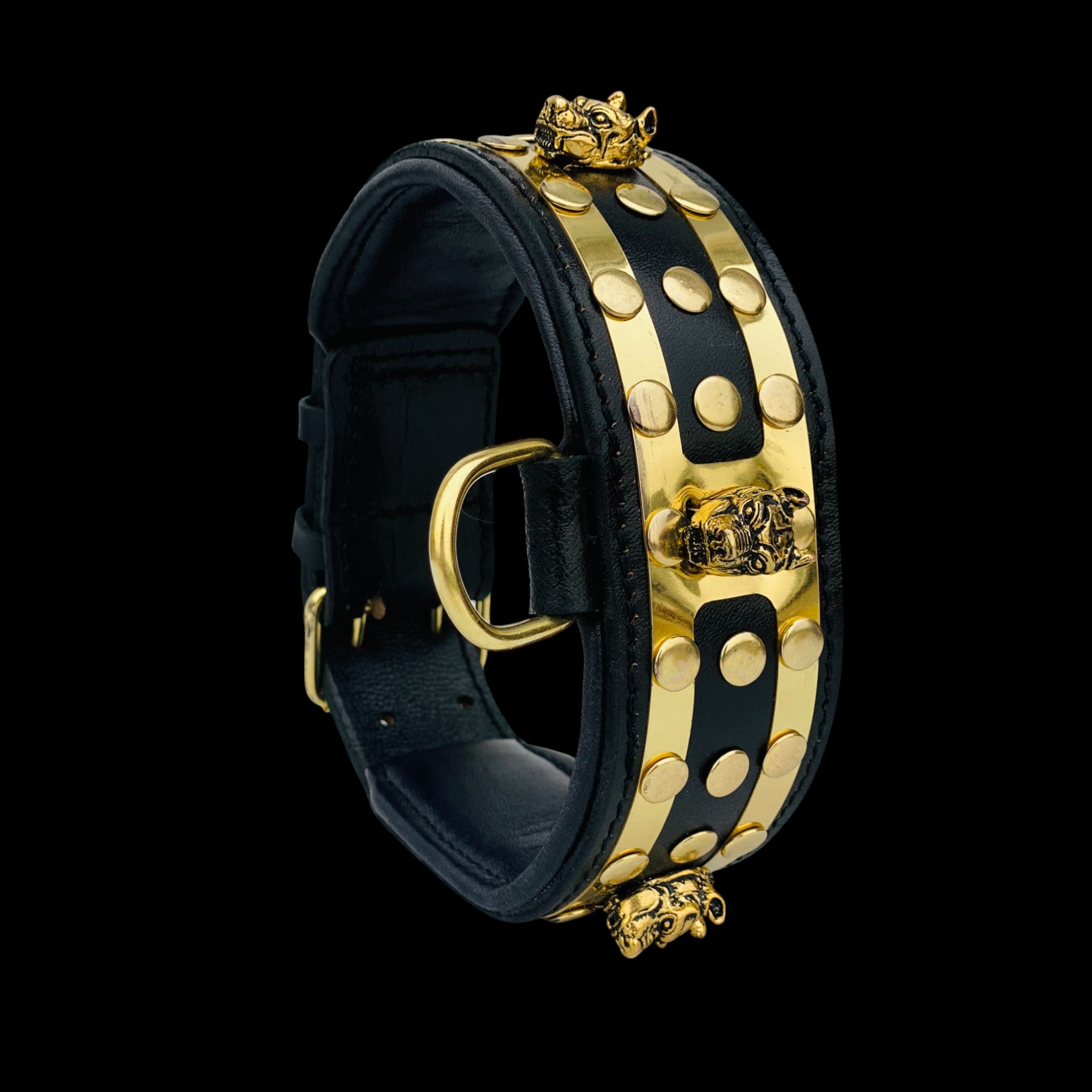 Side view of Bully King Gold Edition collar designed for large breeds such as Kangal, Doberman, and American Bully