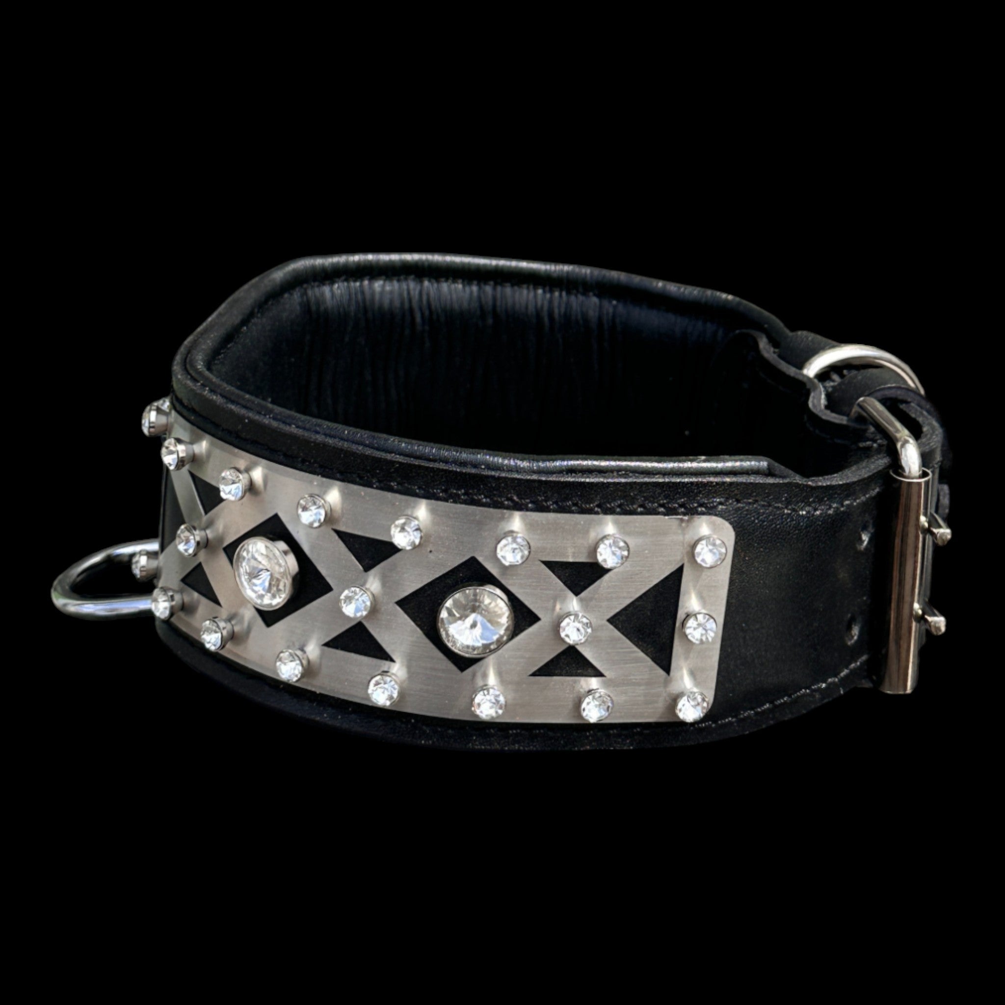 Luxury crystal-studded collar for large dogs like Cane Corso