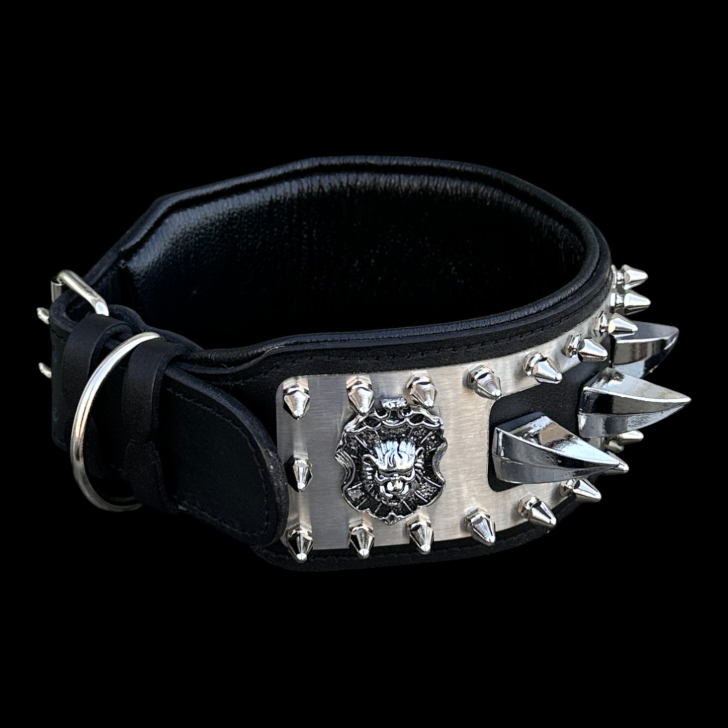 Premium metal-plated collar for Doberman and K9