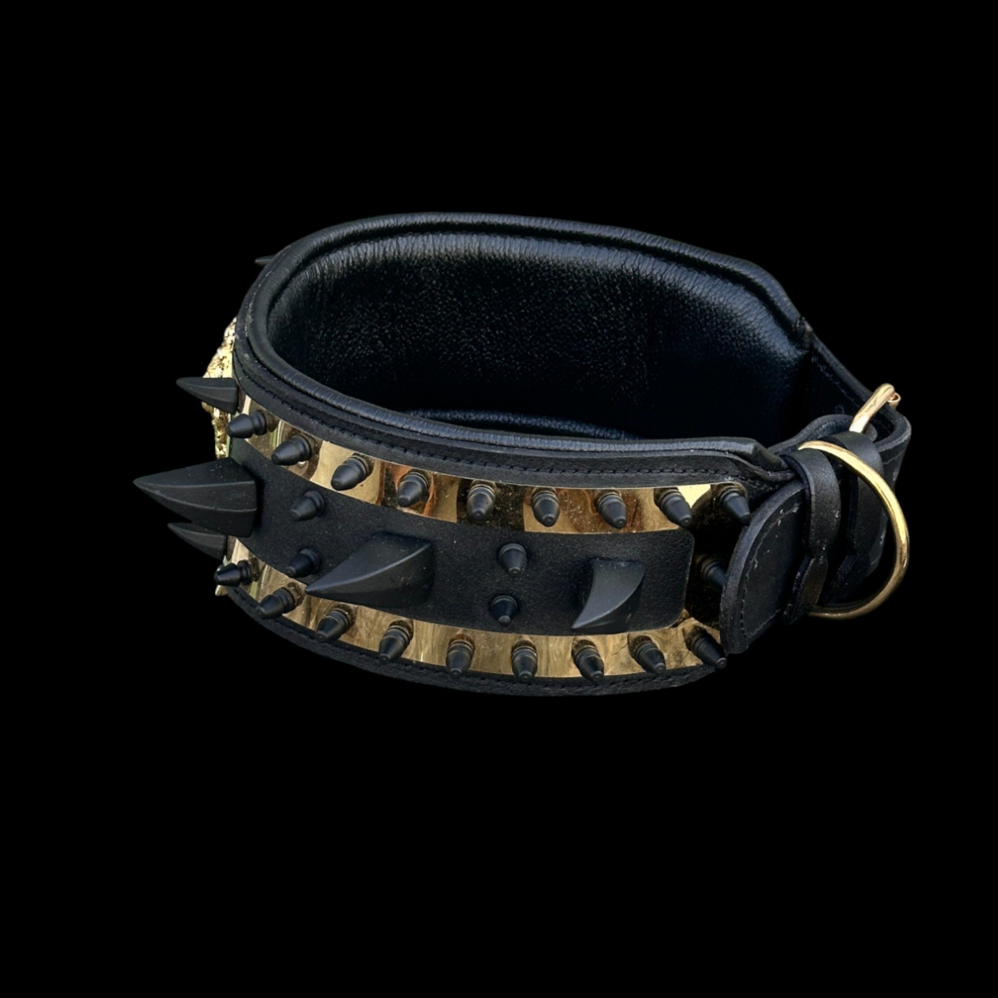 Premium handcrafted leather collar with gold plate design