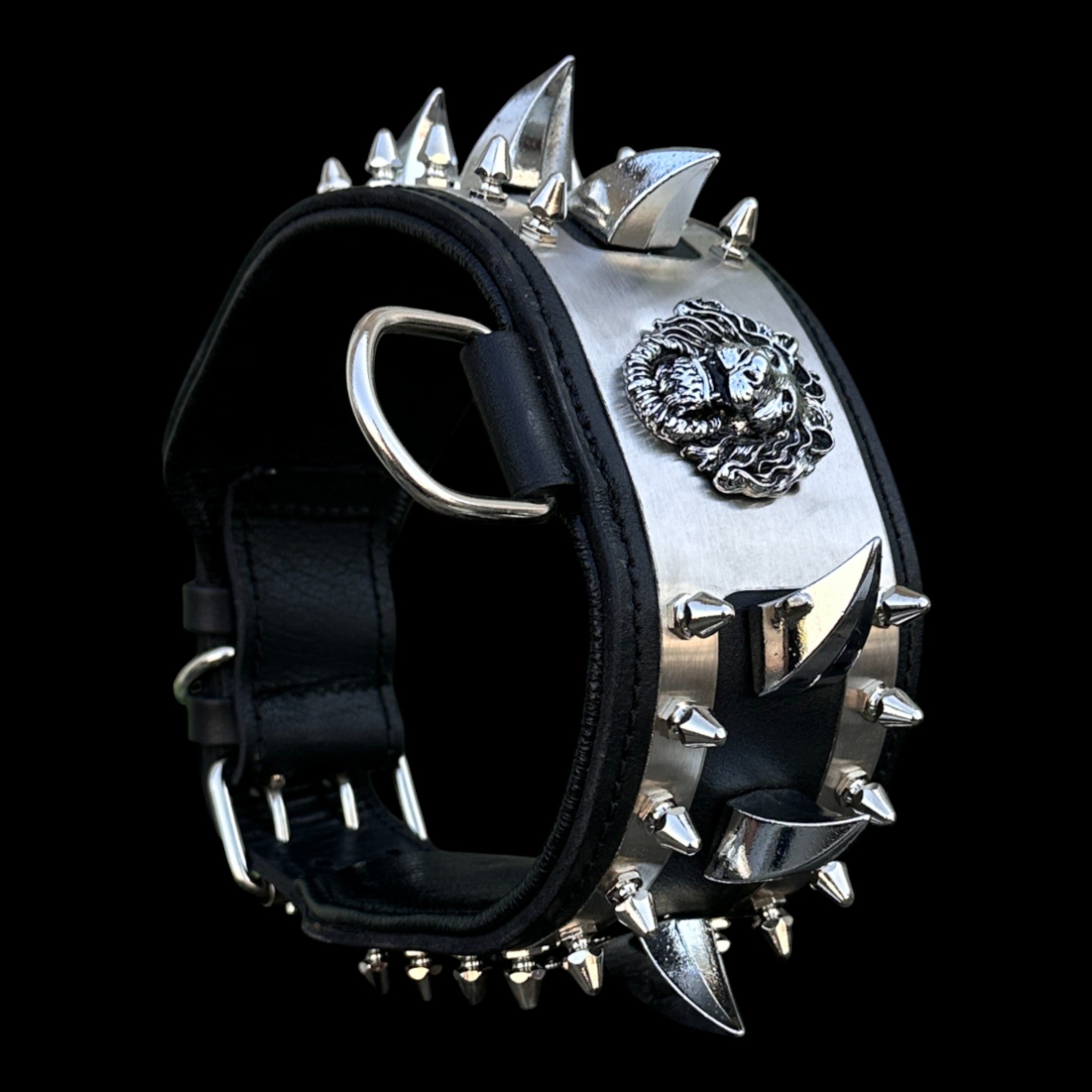 Handmade lion dog collar with extreme silver spikes